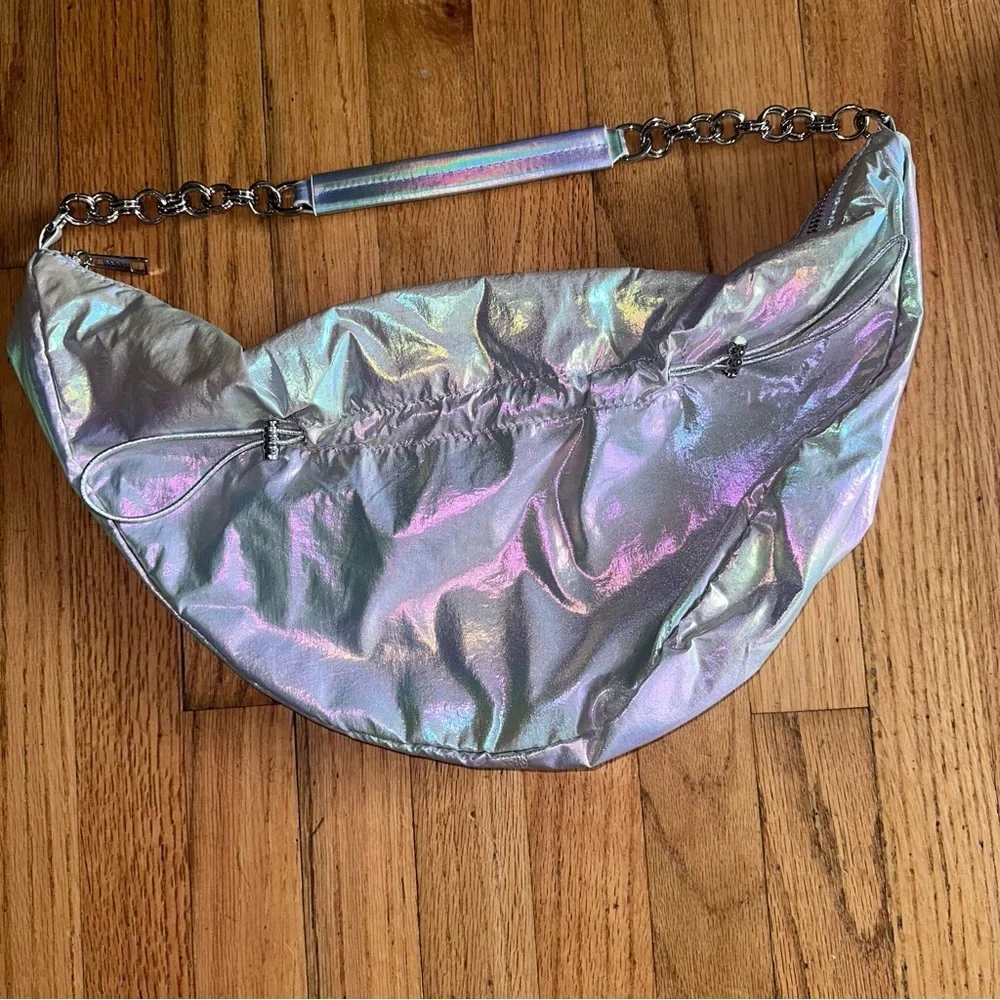 New Urban Outfitters UO Sammi Hobo Bag(no tags )